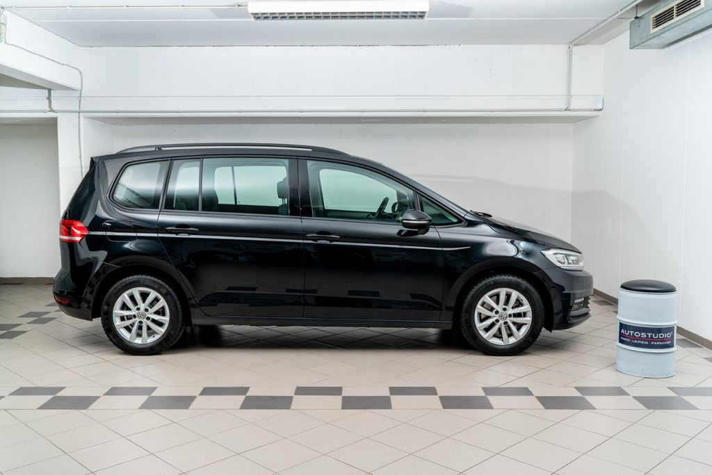 Image of Volkswagen Touran