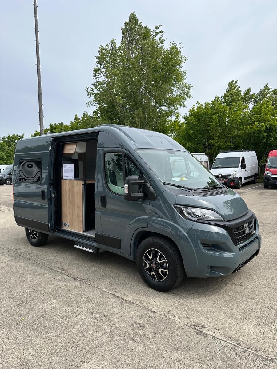 Clever Fiat Tour 540 Black Edition, Final Sale!