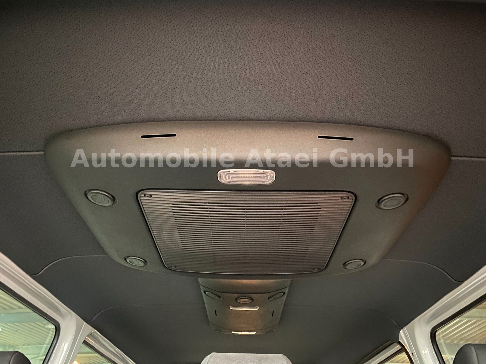 Fahrzeugabbildung Mercedes-Benz Sprinter 316 Tourer *9-Sitzer* DACHKLIMA (9916)