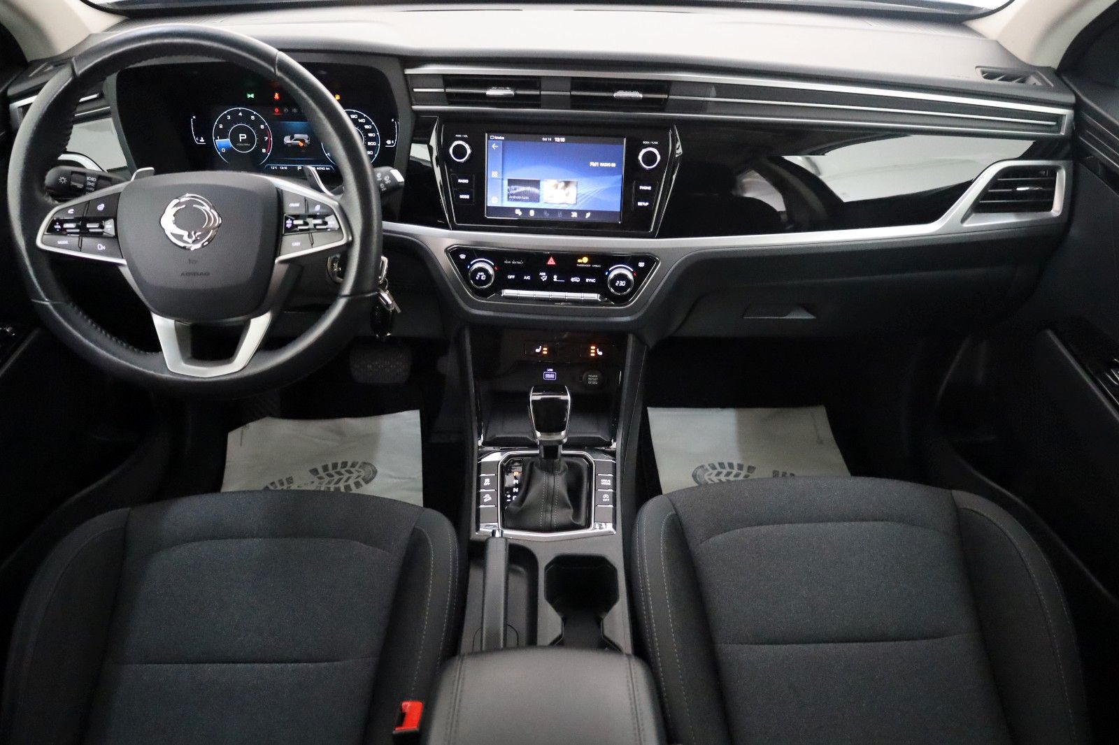 Fahrzeugabbildung Ssangyong Korando 1.5 T-GDI Amber Aut.,Kamera,CarPlay, AHK