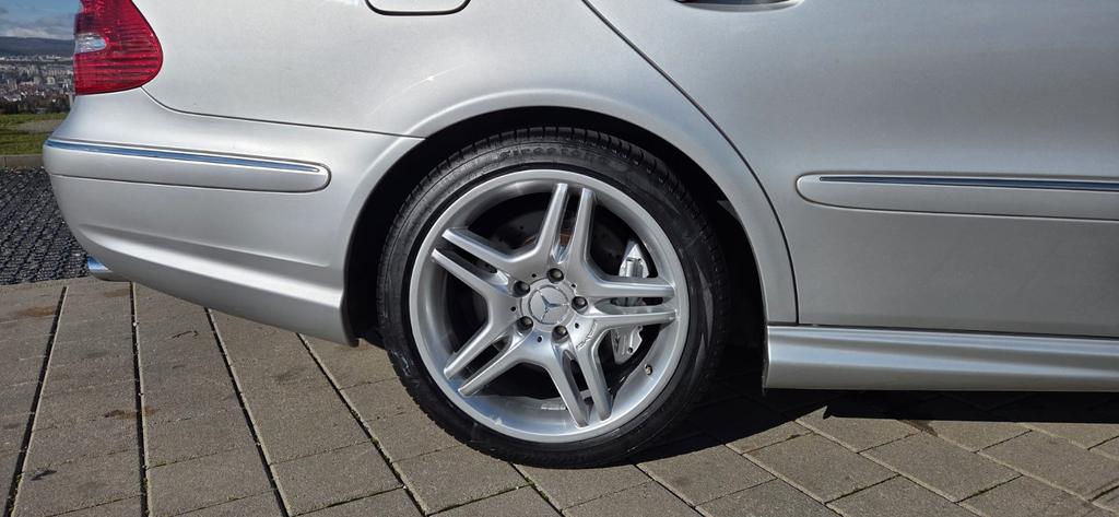 Mercedes-Benz E 55 AMG