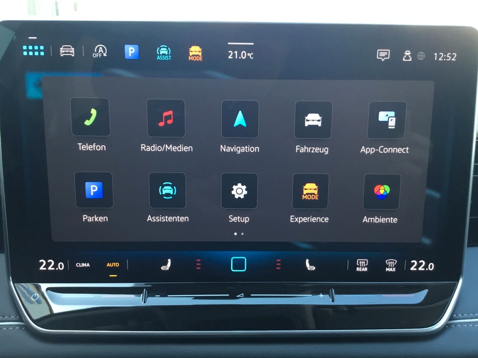 Fahrzeugabbildung Volkswagen Tiguan 1.5 eTSI DSG Elegance+360°+MatrixLED+AHK
