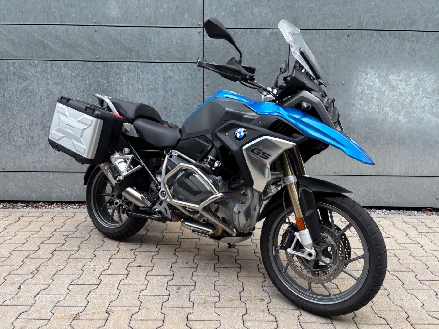 Fahrzeugabbildung BMW R 1250 GS 3 Pakete Sturzbügel BMW Seitenkoffer