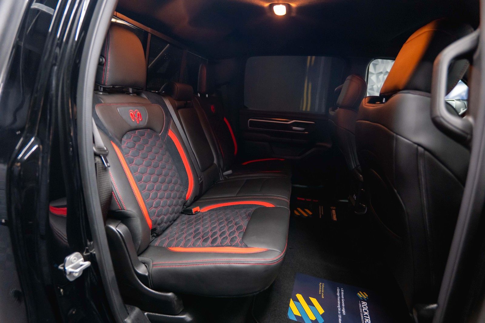 Fahrzeugabbildung Dodge RAM 5.7 V8 HEMI 4x4 OFFROAD Night-Paket Limited