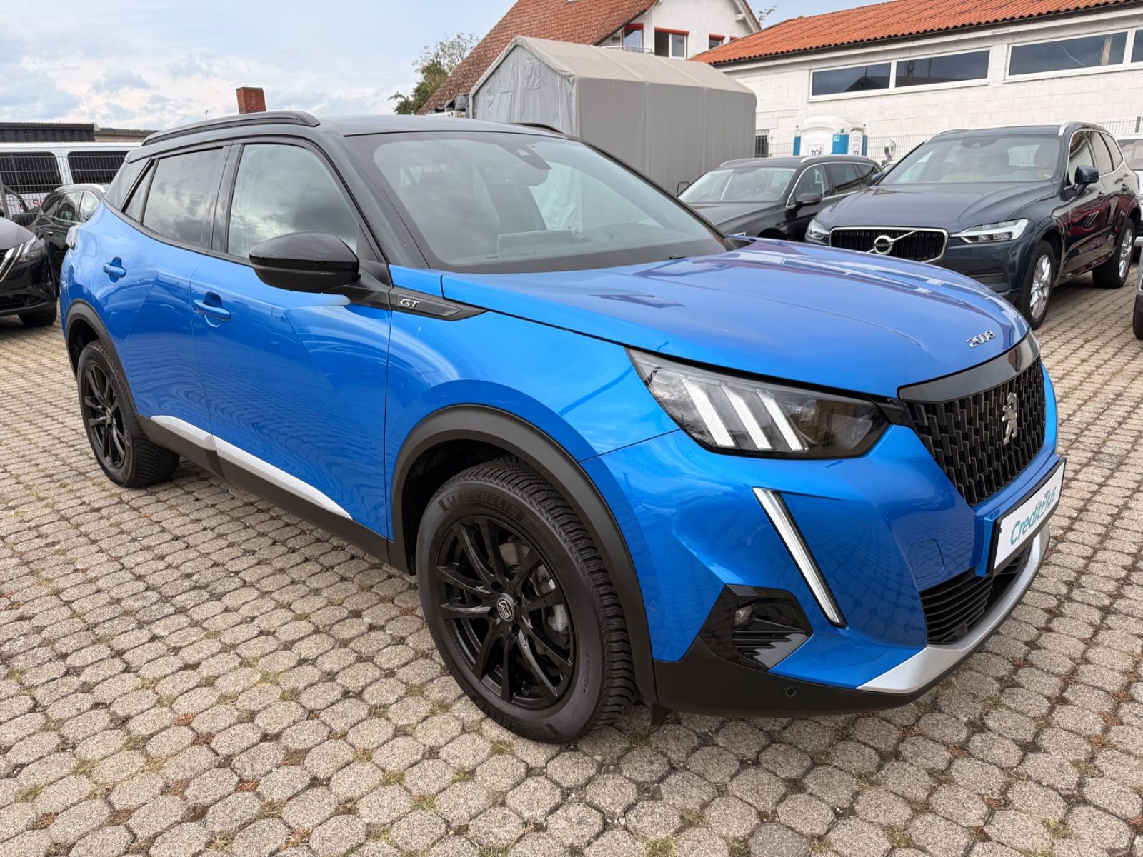 Peugeot 2008 PureTech 130 EAT8 GT/KAM/LED/AHK/NAV!