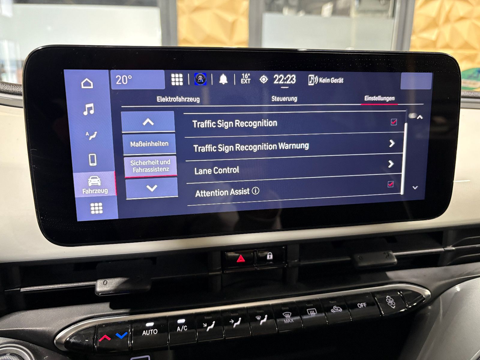 Fahrzeugabbildung Fiat 500e/Basis/TEMPOMAT/APPLE/KLIMA/SPURHALTEASSISTE