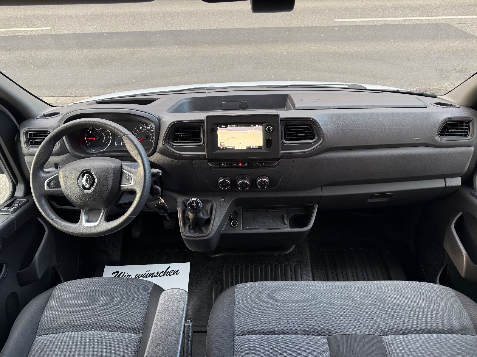 Fahrzeugabbildung Renault Master III Kasten L3H2 NAVI KAMERA 7-SITZER