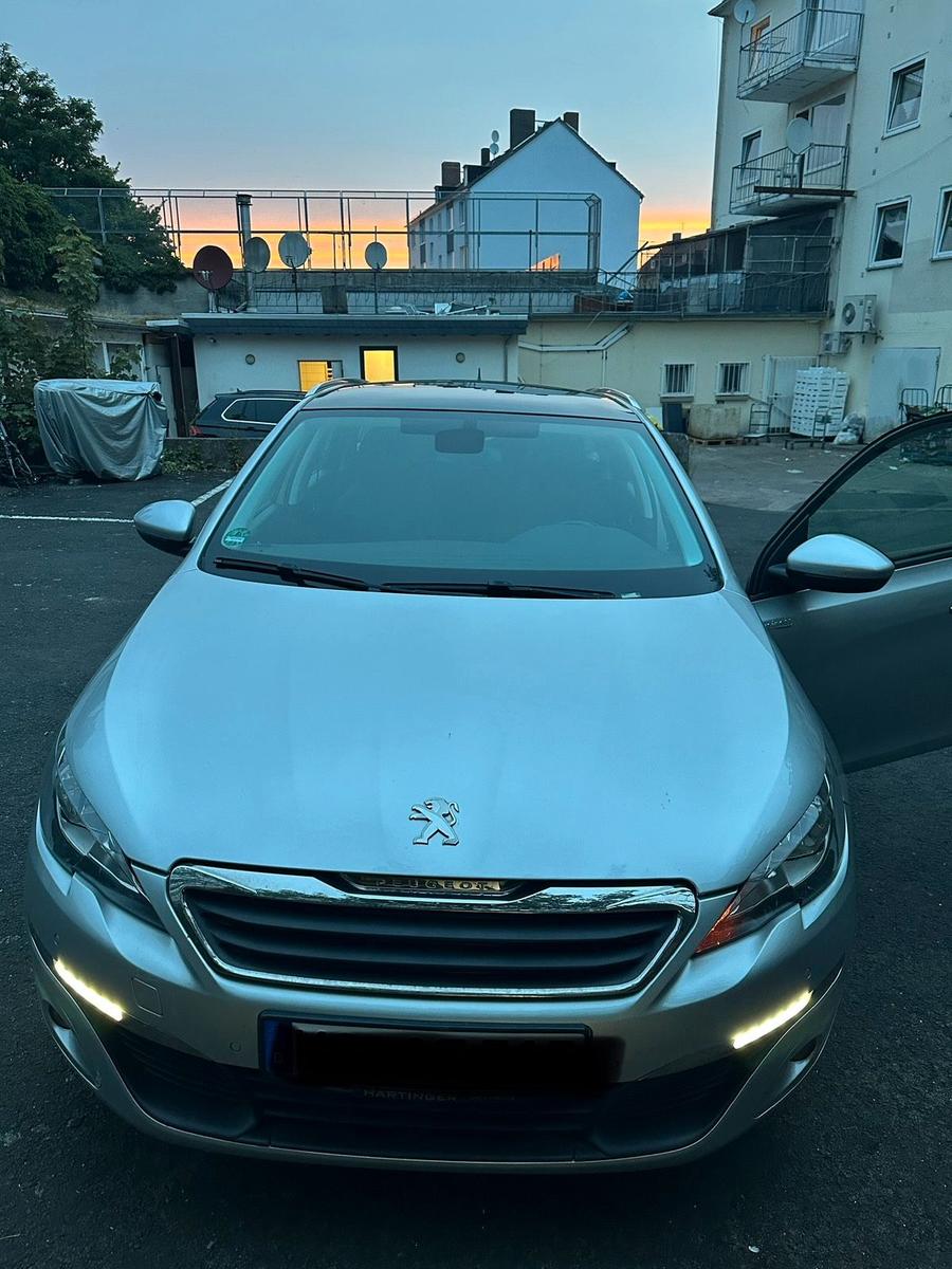 Peugeot 308 2015 — photo 14
