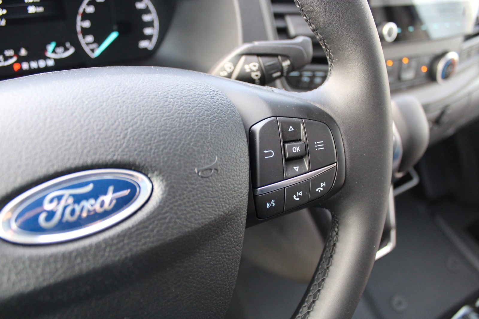 Fahrzeugabbildung Bürstner Ford SIGNEO Schlafdach Automatik SOFORT