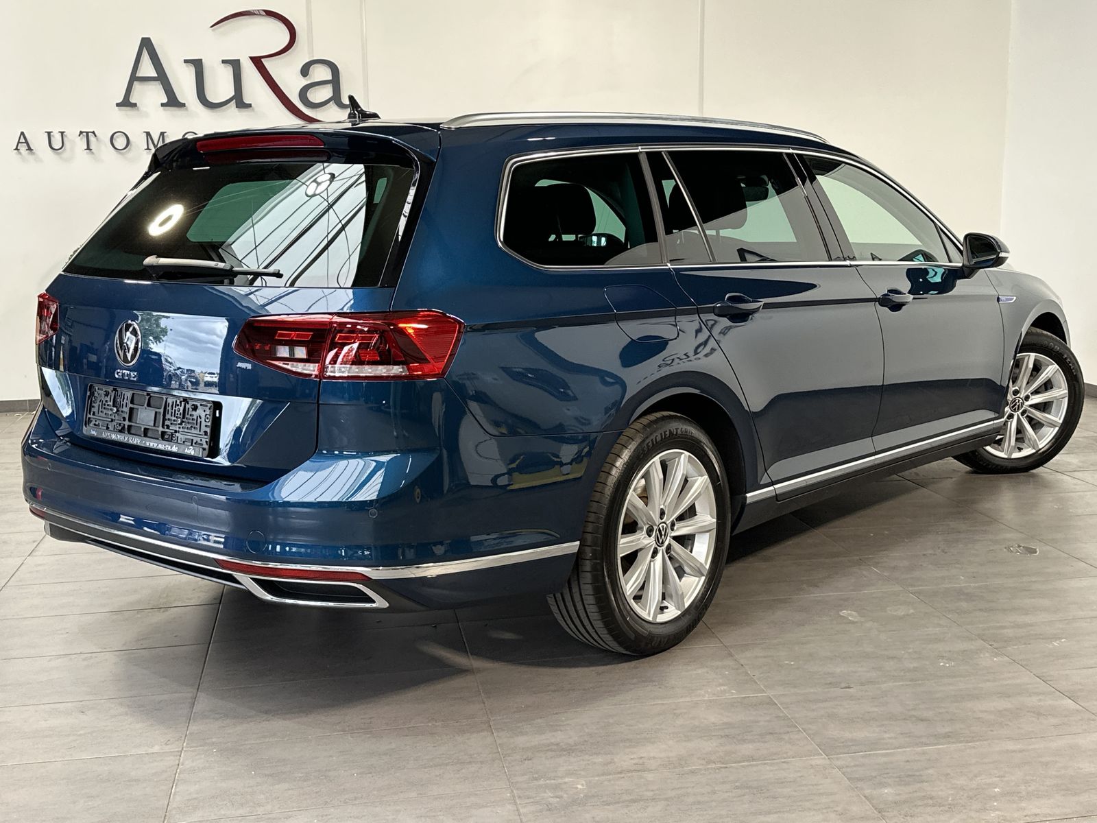 Fahrzeugabbildung Volkswagen Passat Variant 1.4 TSI DSG GTE NAV+LED+ACC+VCOCK