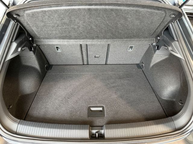 T-Roc 1.5 TSI DSG R-LINE LED+PANO+KAMERA+ALU