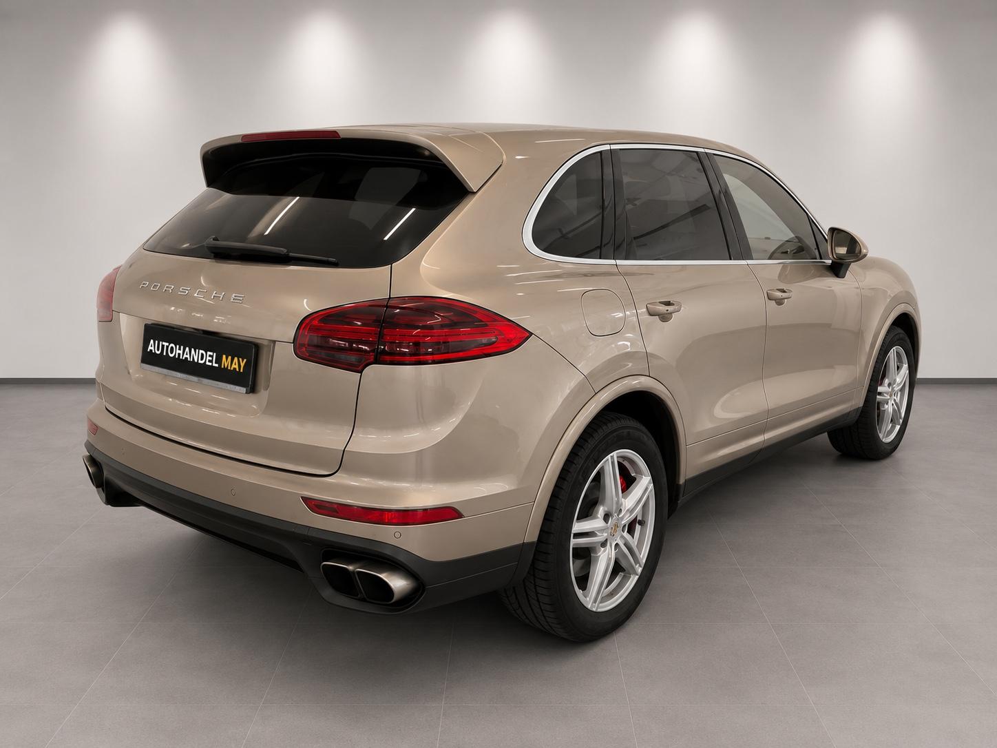 Porsche Cayenne V8 Turbo 1. Hand Burmester Luftfahrwerk