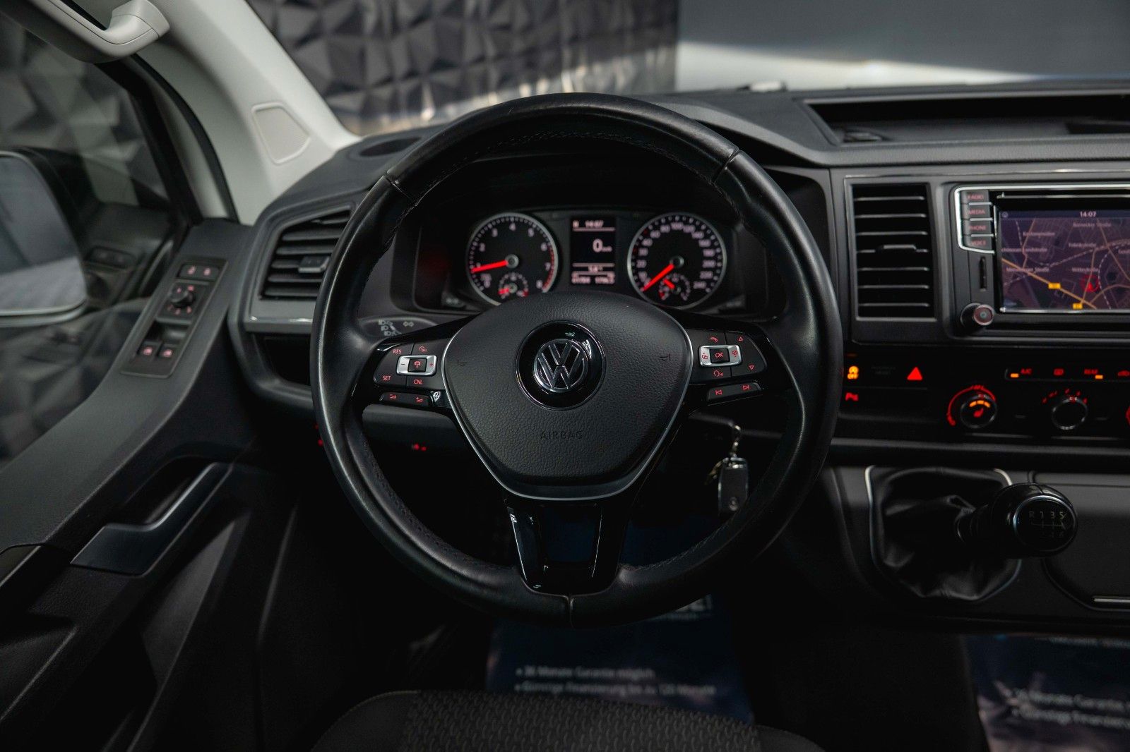 Fahrzeugabbildung Volkswagen T6 Multivan 2.0 TSI Behindertenumbau *LED*ACC*