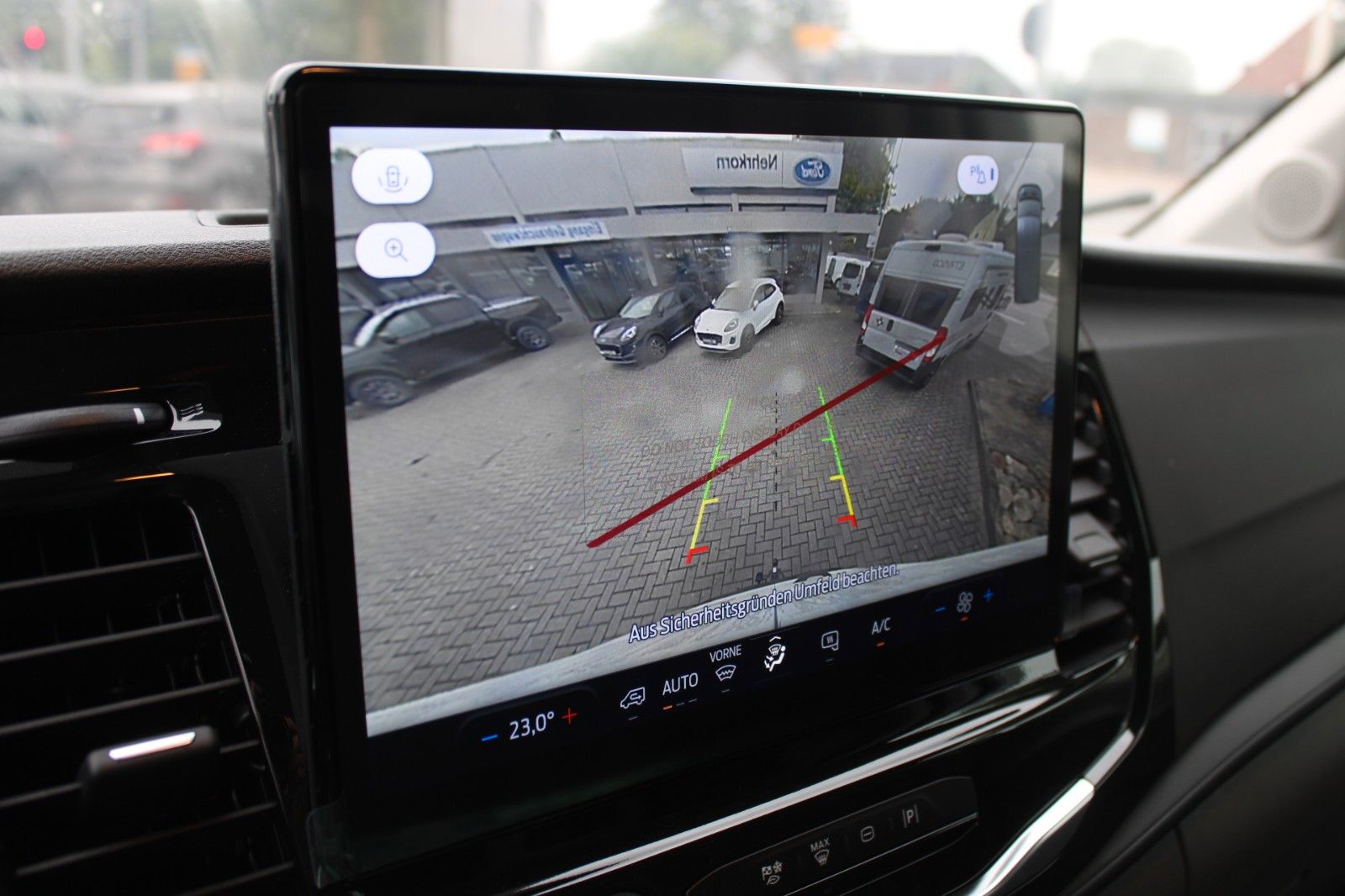 Fahrzeugabbildung Ford Transit L3 H2 LKW Kasten hoch lang KLIMA AHK CAM