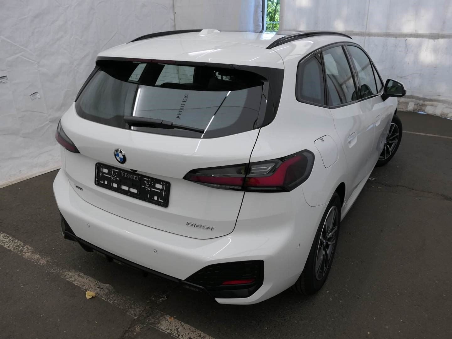 BMW 223 Active Tourer - Bild 4