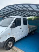 Mercedes-Benz 208D 5-Sitzer - Mercedes-Benz 208 d