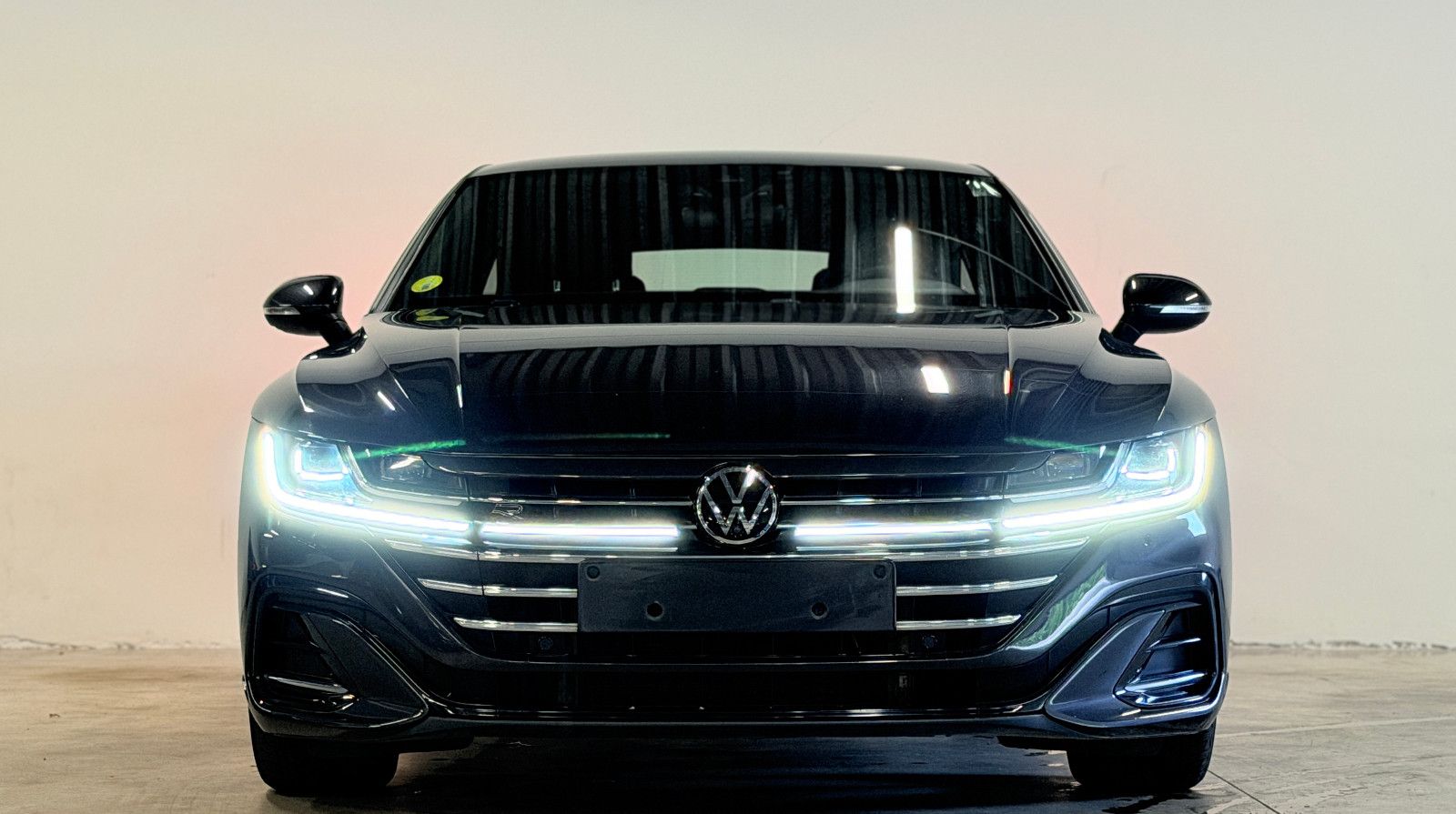 Volkswagen Arteon R-Line 4Motion imagem 2