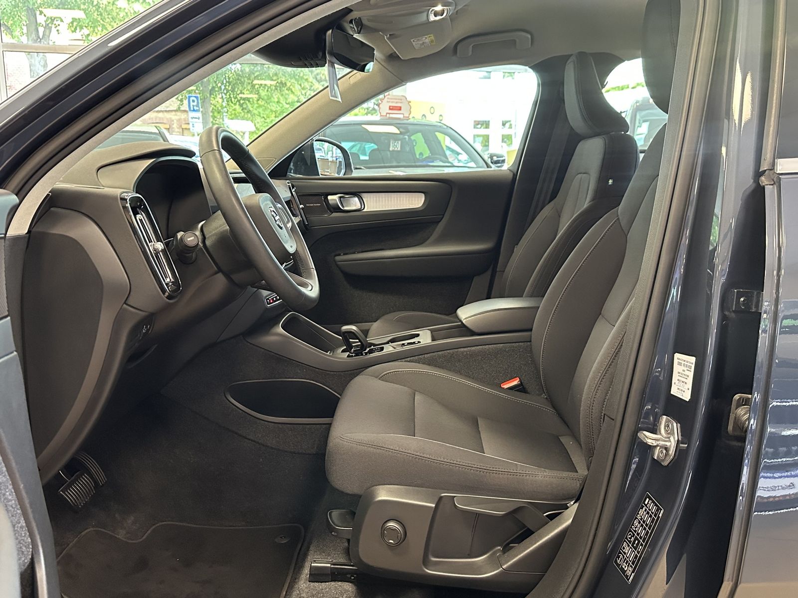 Volvo XC40 Inscription Plug-In ACC AHK Harman K CAM foto 9