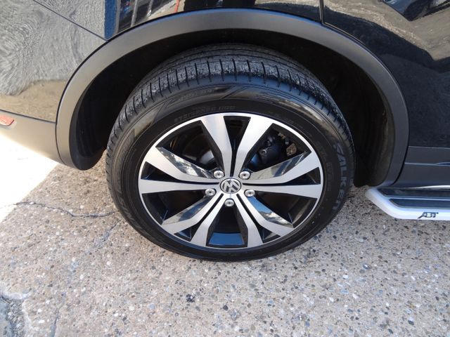Fahrzeugabbildung Volkswagen Touareg V6 TDI/Xenon/Leder/Kam/Luft/2.Hd/AHK/Nav