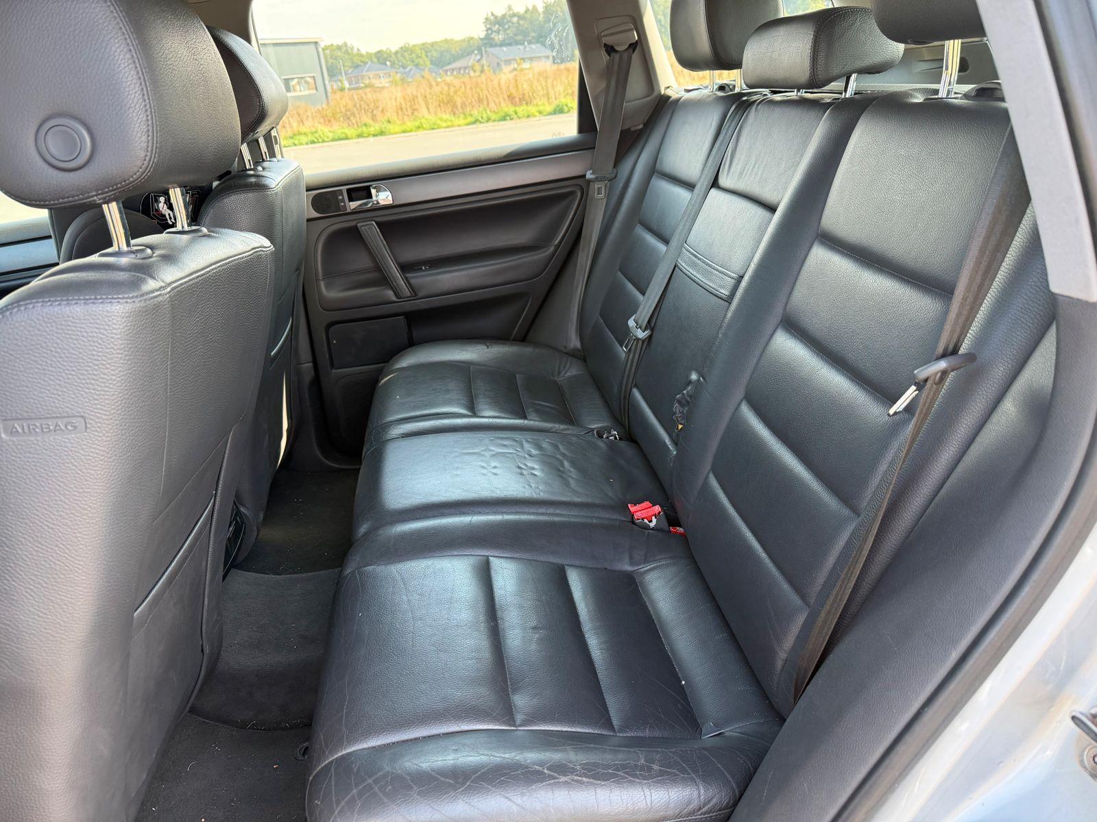 Volkswagen Touareg 2004 — photo 8