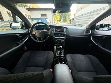 Volvo V40 - 10