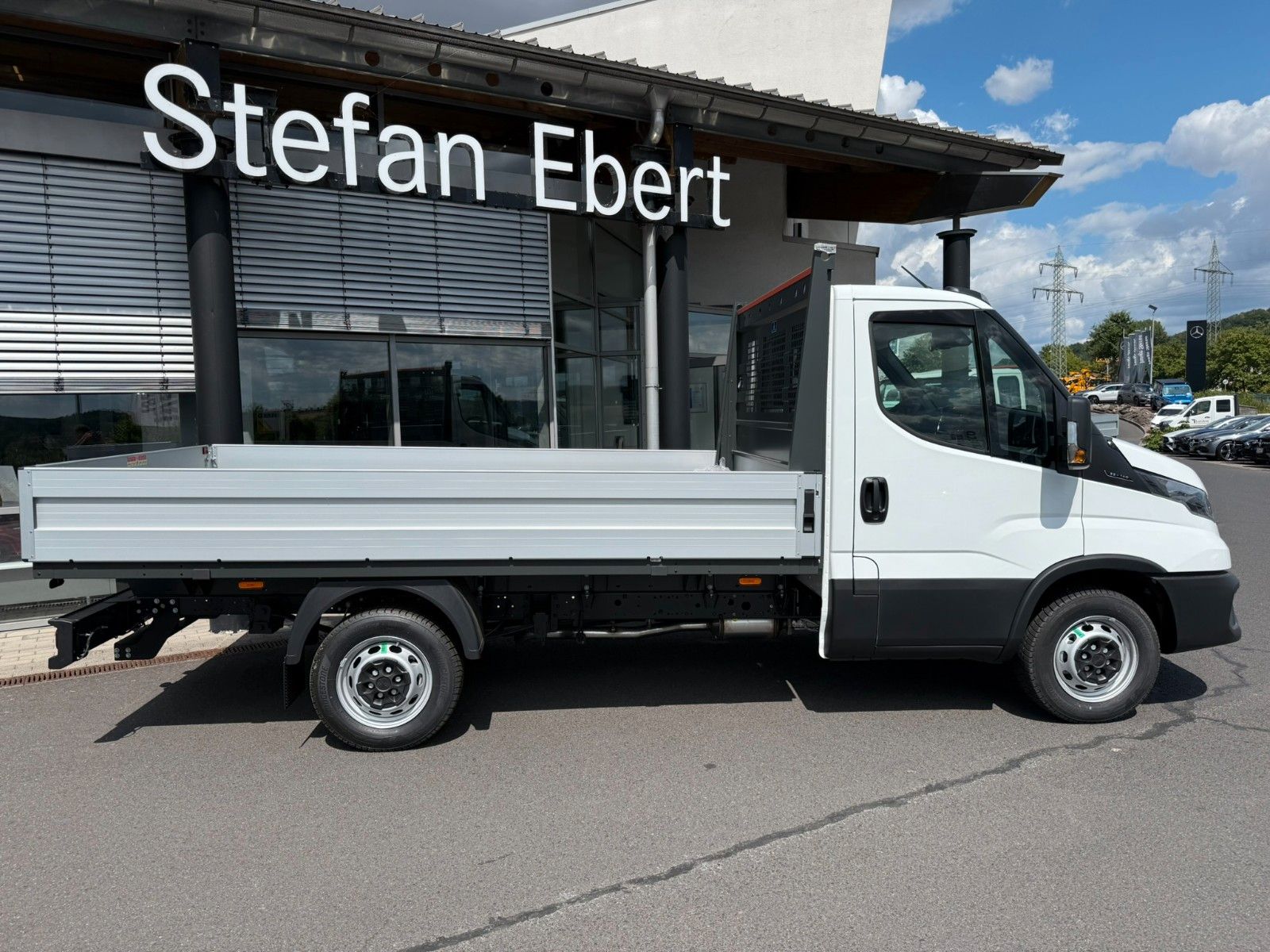 Fahrzeugabbildung Iveco Daily 35S14B Pritsche *R 3450 mm*AHK*Kamera