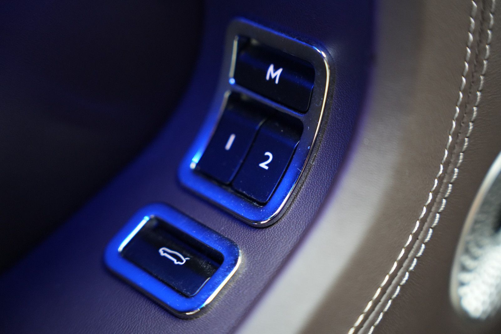 Fahrzeugabbildung Bentley Continental GT W12 First Edition *Rotation*B&O*