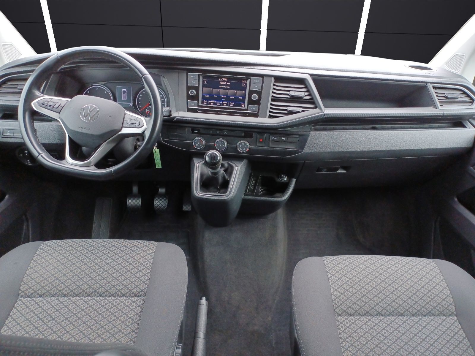 Fahrzeugabbildung Volkswagen T6 Multivan T6.1 TDI Family KLIMA VORB. AHK PDC
