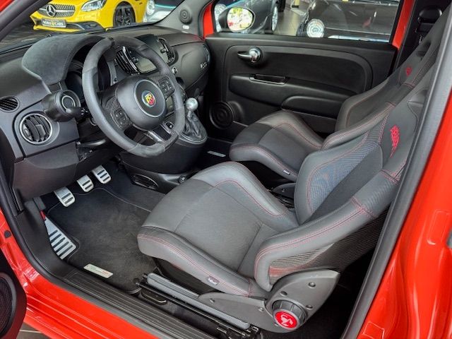 Fahrzeugabbildung Abarth 695 Competizione KLIMA NAVI BEATS