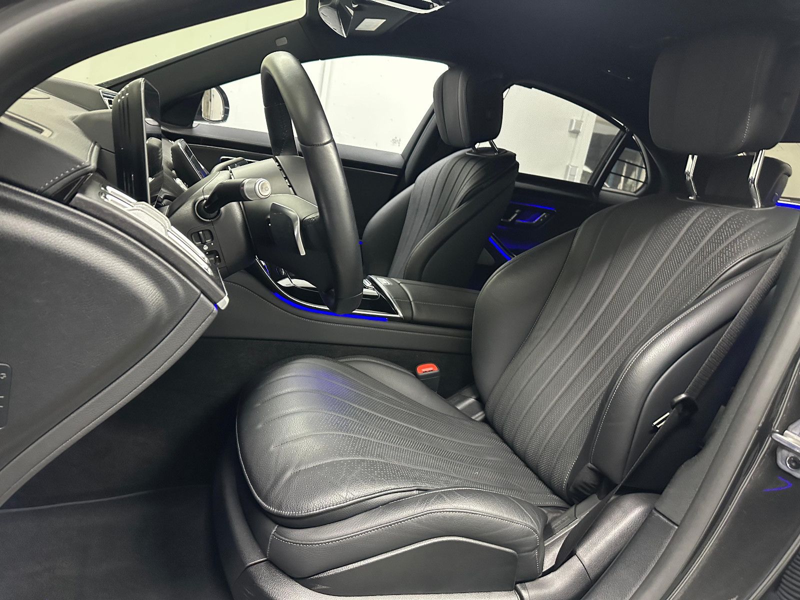 Fahrzeugabbildung Mercedes-Benz S 580 e *HEADUP*HA LENKUNG*SITZKLIMA*