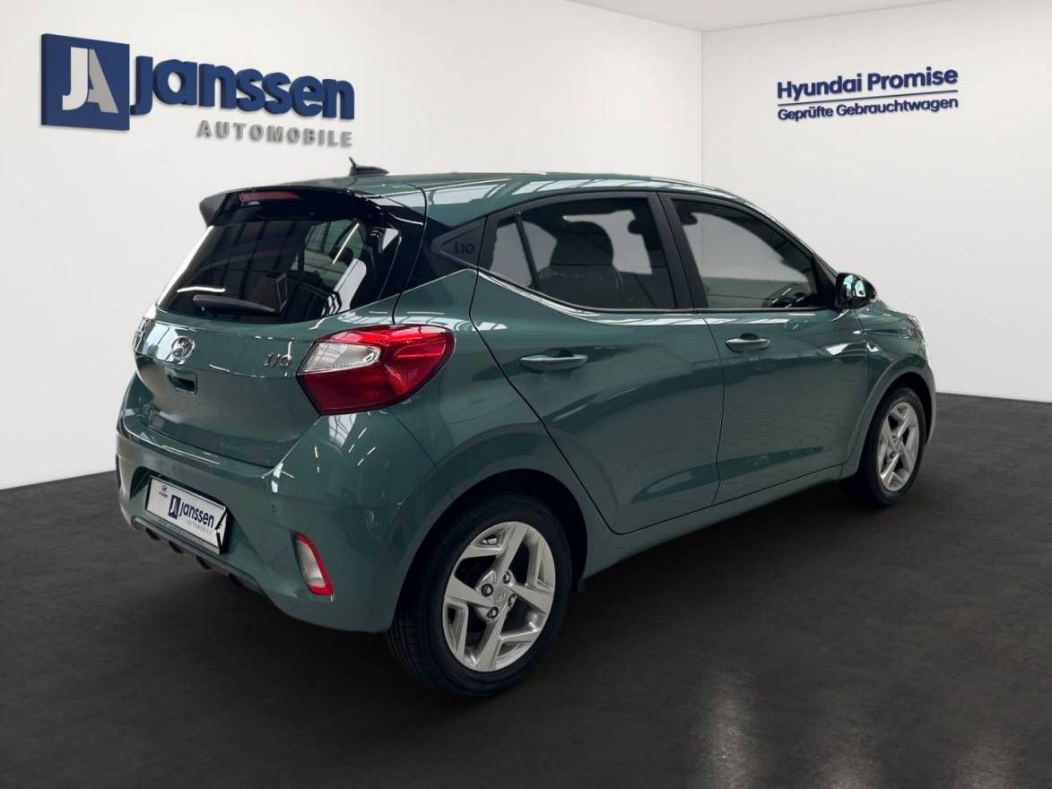 Fahrzeugabbildung Hyundai i10  Connect & Go