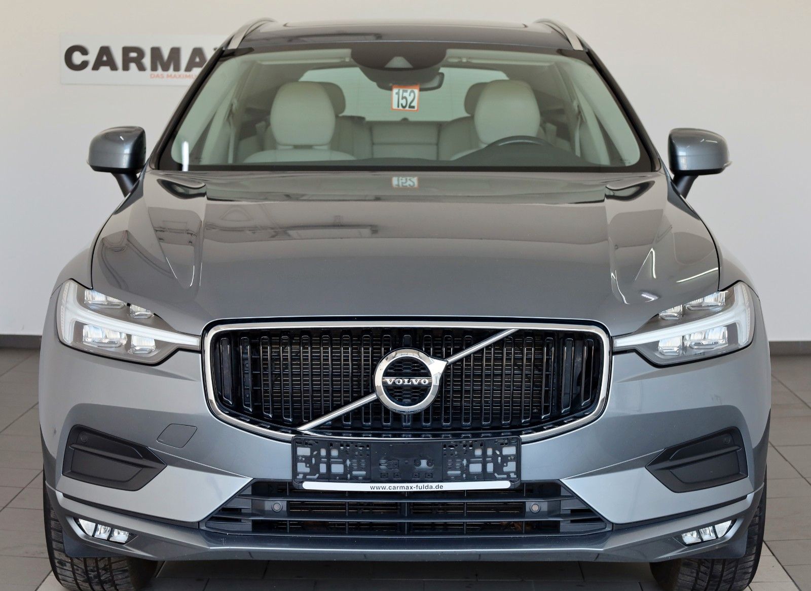 Fahrzeugabbildung Volvo XC60 Momentum Pro Leder,Navi,LED,Panorama,SH,PDC