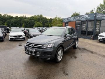 Volkswagen Touareg - 1