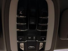 PORSCHE Panamera Basis VOLLLEDER PANORAMA ISOFIX LUFTFAH PORSCHE Panamera Basis VOLLLEDER PANORAMA ISOFIX LUFTFAH