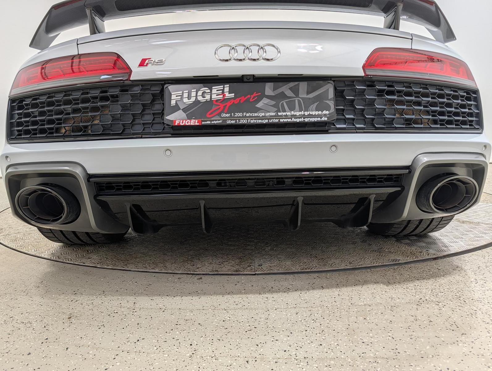 Audi R8 Coupe 5.2 V10 quattro Performance UPE: 234.6€