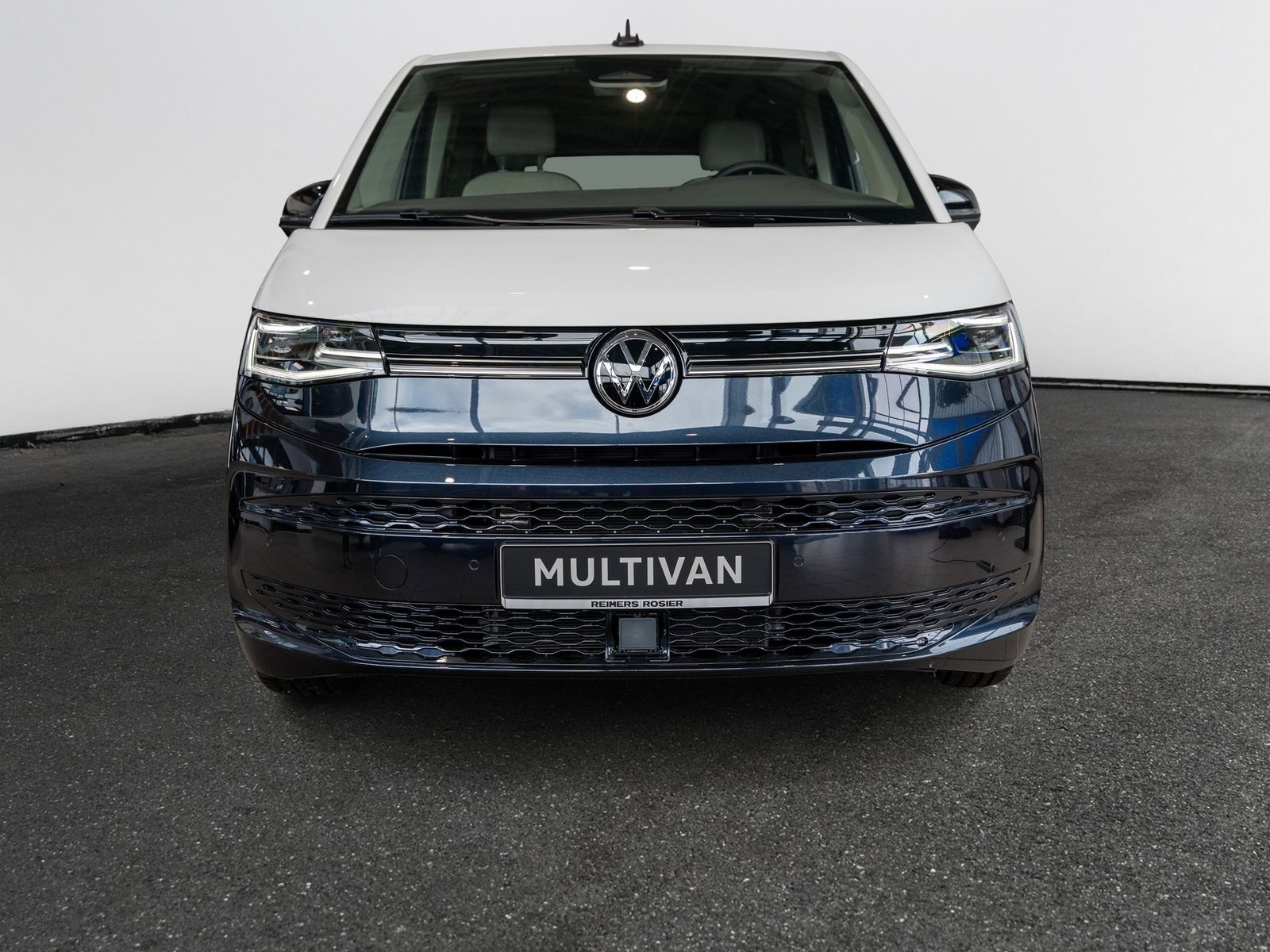 Volkswagen Multivan 2.0 TDI lang Life NaviPro IQLight AHK imagem 3