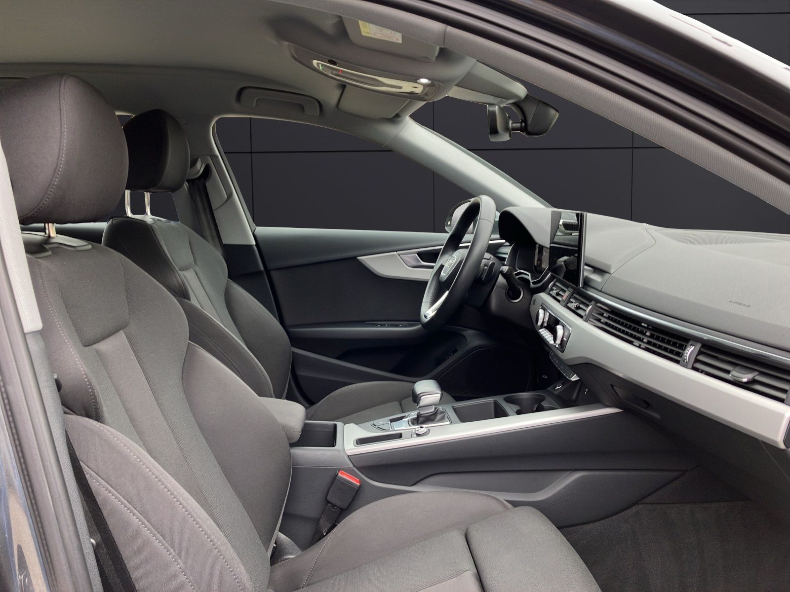 Fahrzeugabbildung Audi A4 Avant 40 TFSI S-tronic S-line LED Navi AVC AC