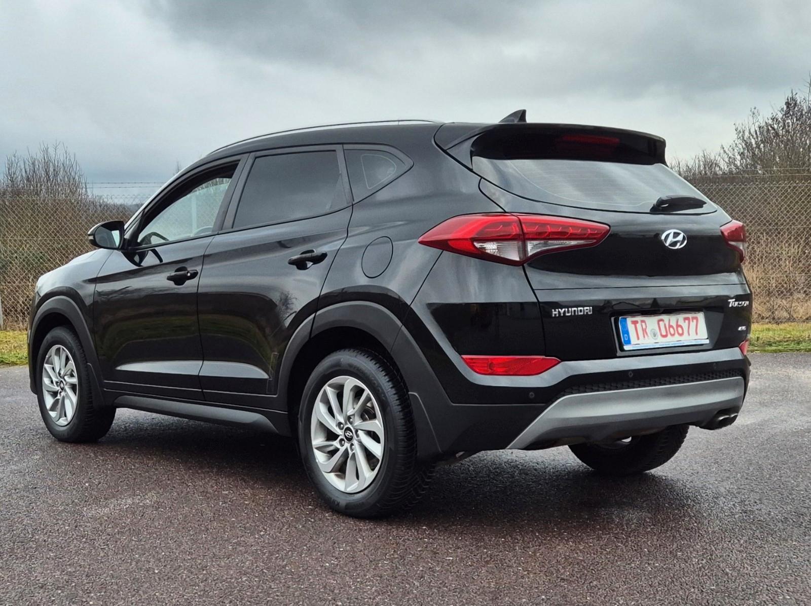 Hyundai Tucson 1.6 4WD, Automatik, Navi, Kamera.