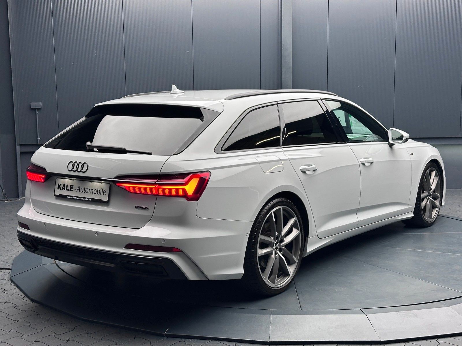 Audi A6 Avant 45 TDI quattro Sport S-Line 21Zoll foto 5