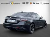 Alfa Romeo Giulia Intensa Q4 2.0 Turbo 280 PS Navi Allrad - gebrauchte Alfa Romeo Limousine