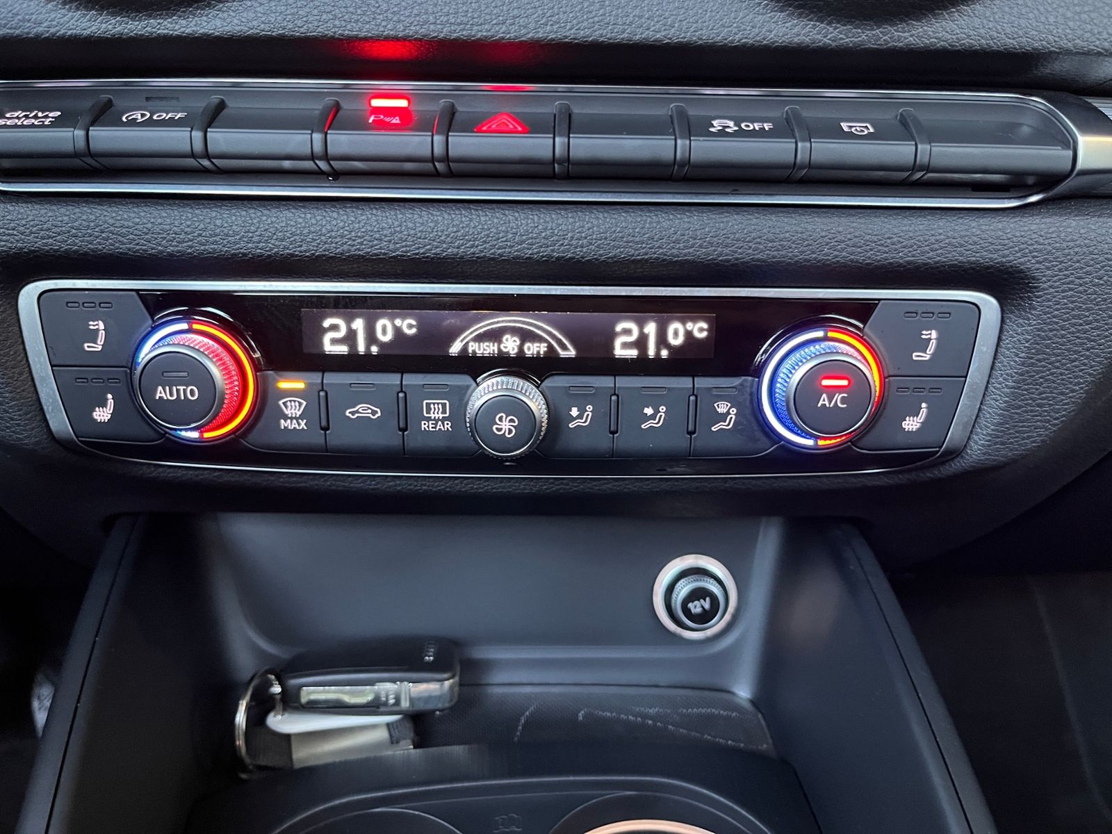 Fahrzeugabbildung Audi A3 Cabriolet 35 TFSI S-Line LED NAVI SHZ