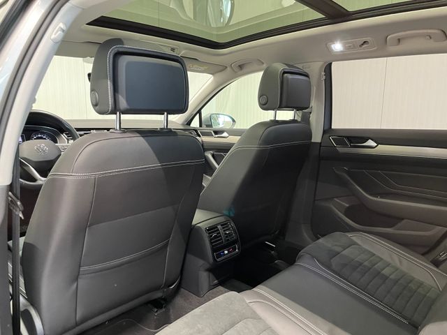 Passat Variant Elegance 2.0 TDI DSG LED PANO NAV