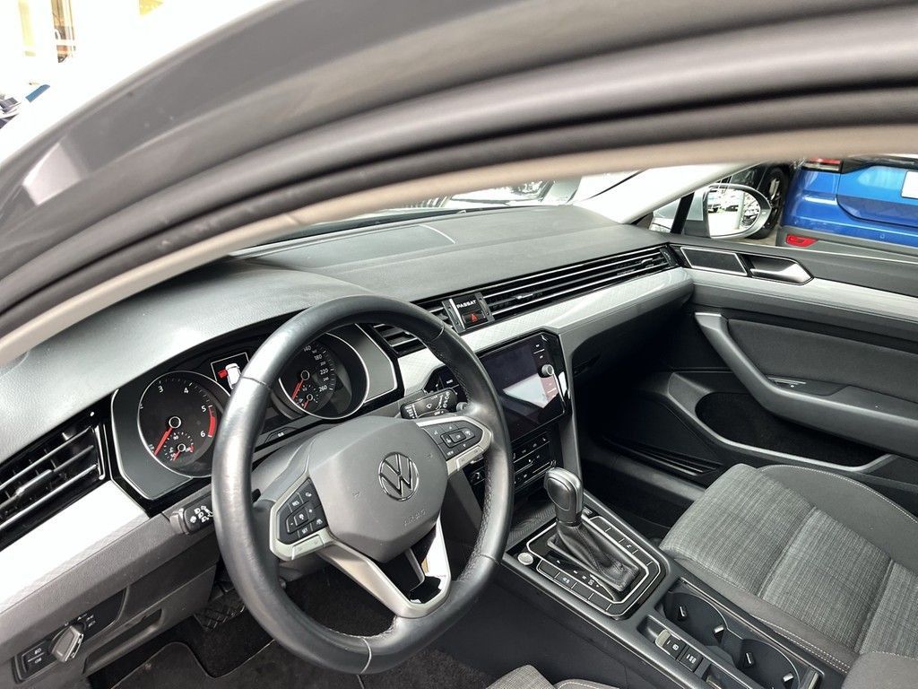 Volkswagen Passat Variant - Bild 15