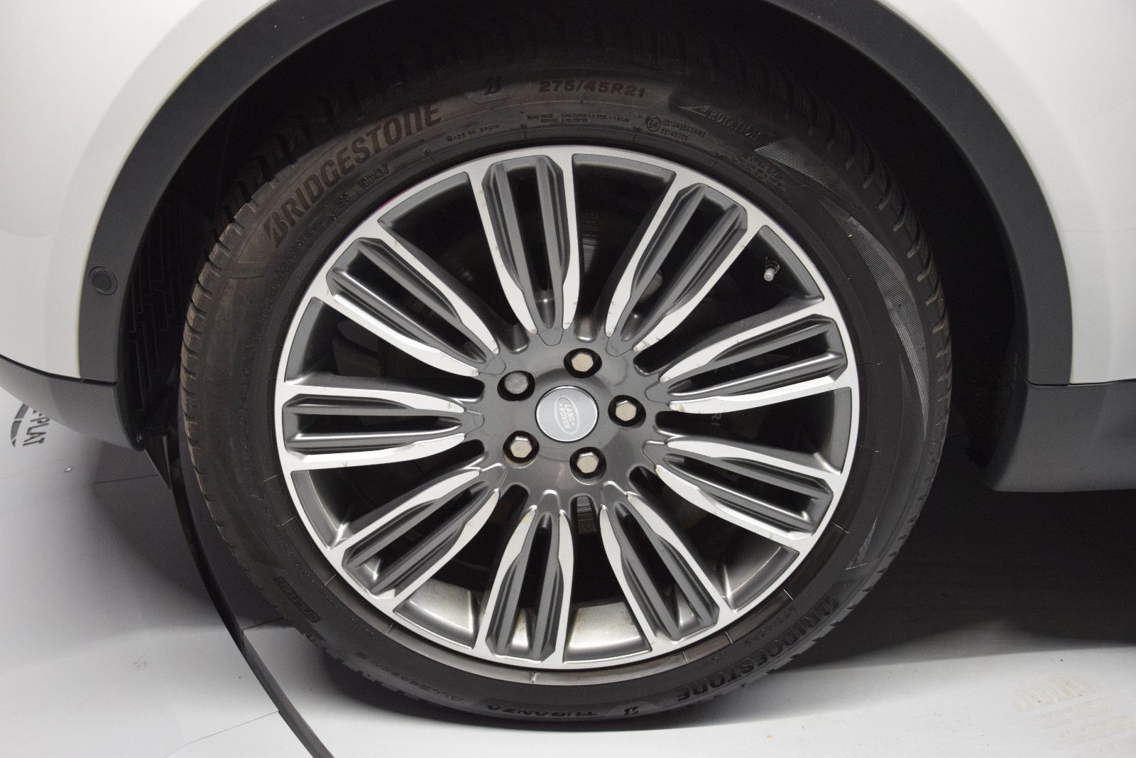 Fahrzeugabbildung Land Rover Discovery 5 HSE SDV6 Pano 7. Sitze Meridian 360°