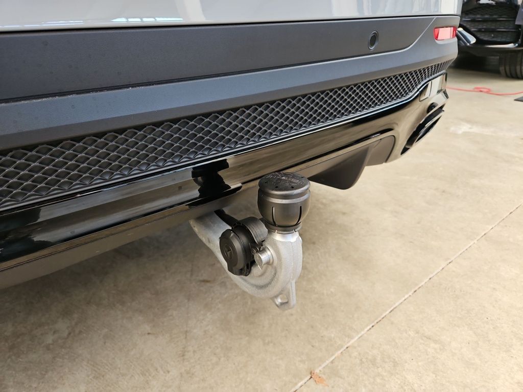 Fahrzeugabbildung Mercedes-Benz GLB 200 +AMG+EDITION+NIGHT+AHK+MULTIBEAM+WINTER+