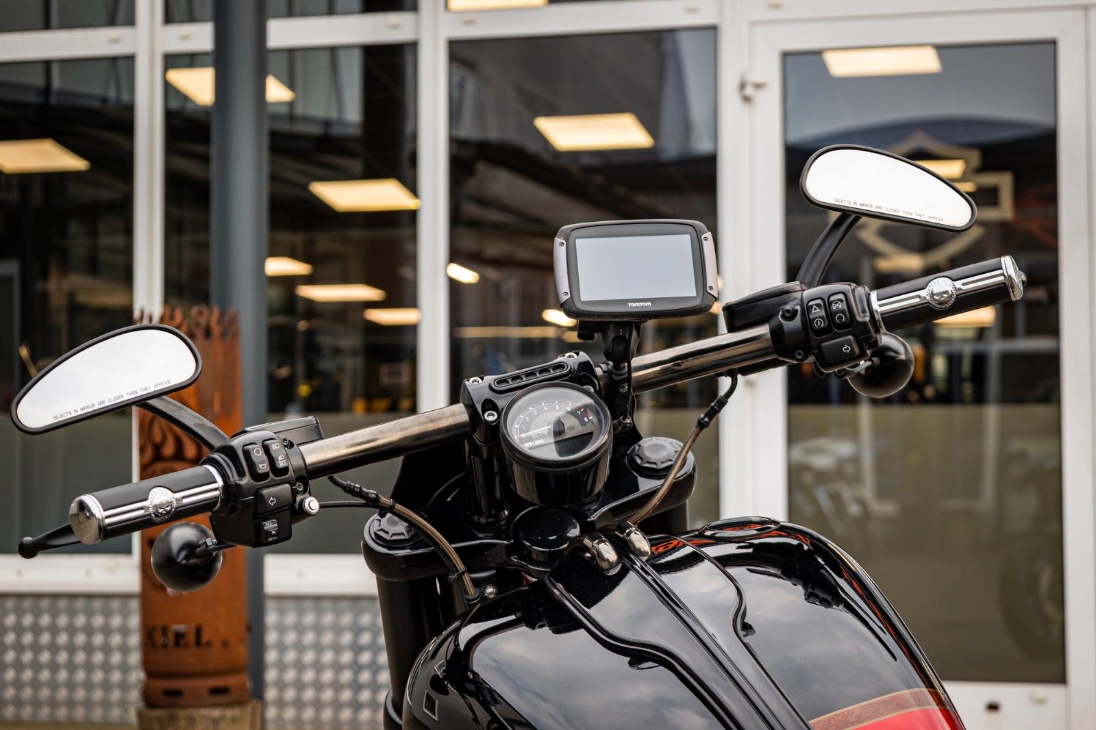 Fahrzeugabbildung Harley-Davidson FXSE CVO Pro Street Breakout - Jekill & Hyde