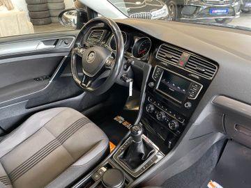 Volkswagen Golf VII Lim. Allstar BMT 4Motion *STHZ*AHK*KAM*
