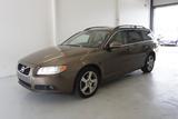 Volvo V70 D4 2,0 163PS AUT. Momentum - Volvo V70: 2.4