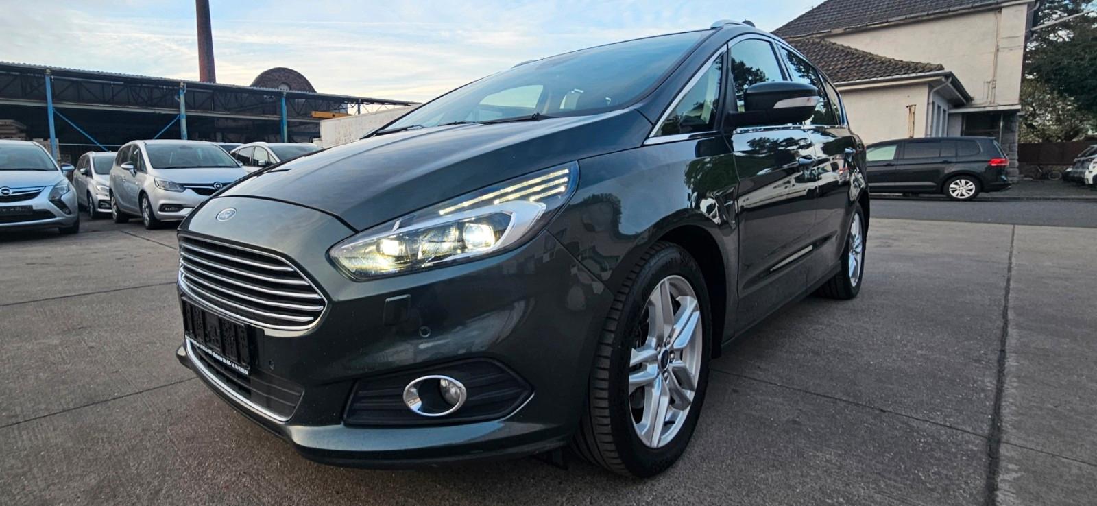 Ford S-Max S-MAX Titanium