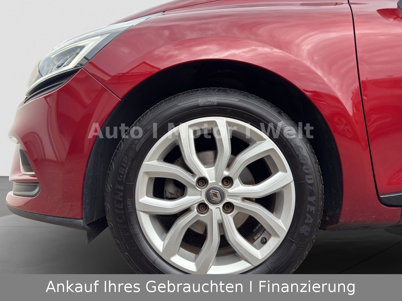 Fahrzeugabbildung Renault Clio IV Intens LED/ALU/NAVI/TEMPOMAT/BT-AUDIO